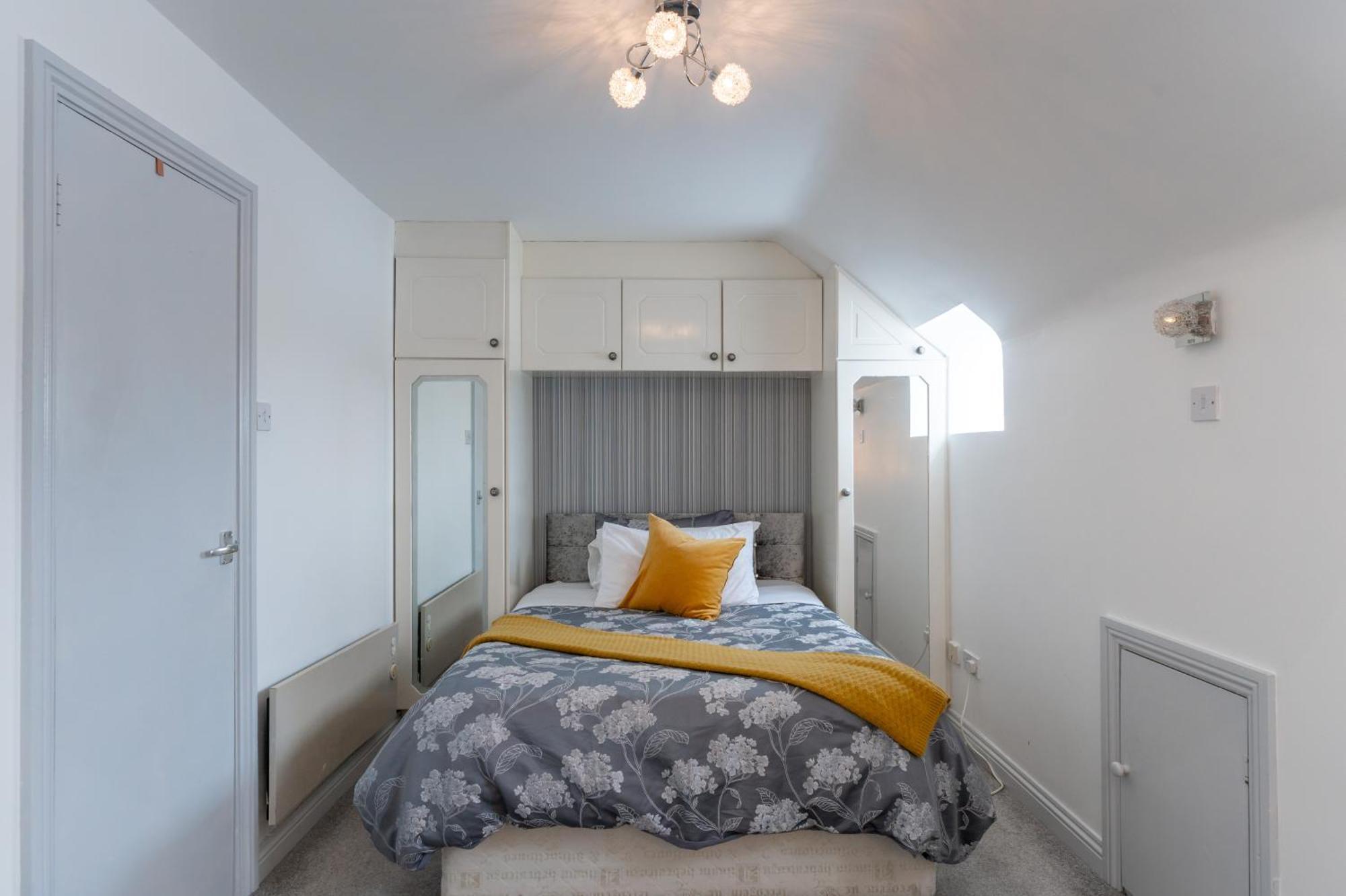 Three-Bedroom Home In Tulfarris Village, Wicklow Blessington Bagian luar foto