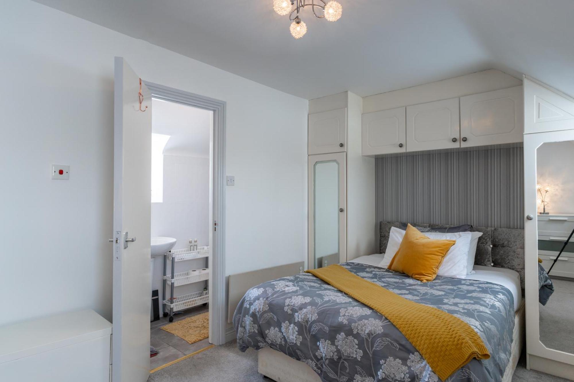 Three-Bedroom Home In Tulfarris Village, Wicklow Blessington Bagian luar foto